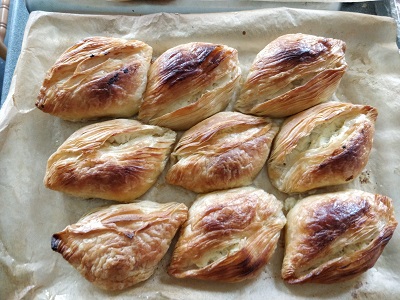 Pastizzi Irkotta fully baked x 6 Original Made in Malta Pastizzi Ricotta)