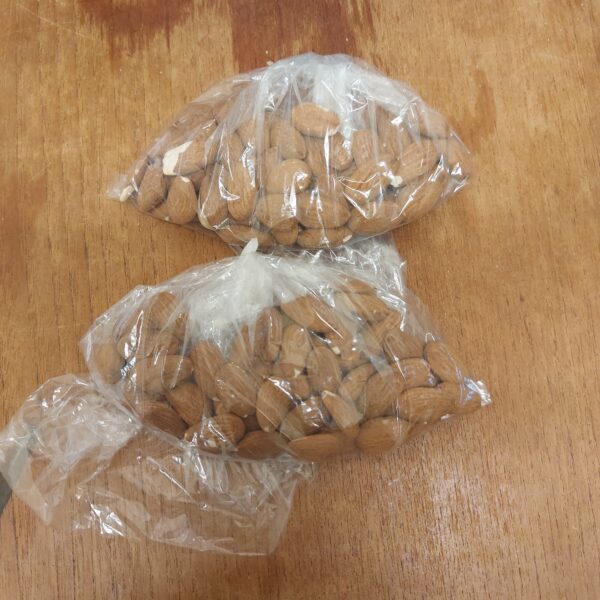 Almonds. 100grms