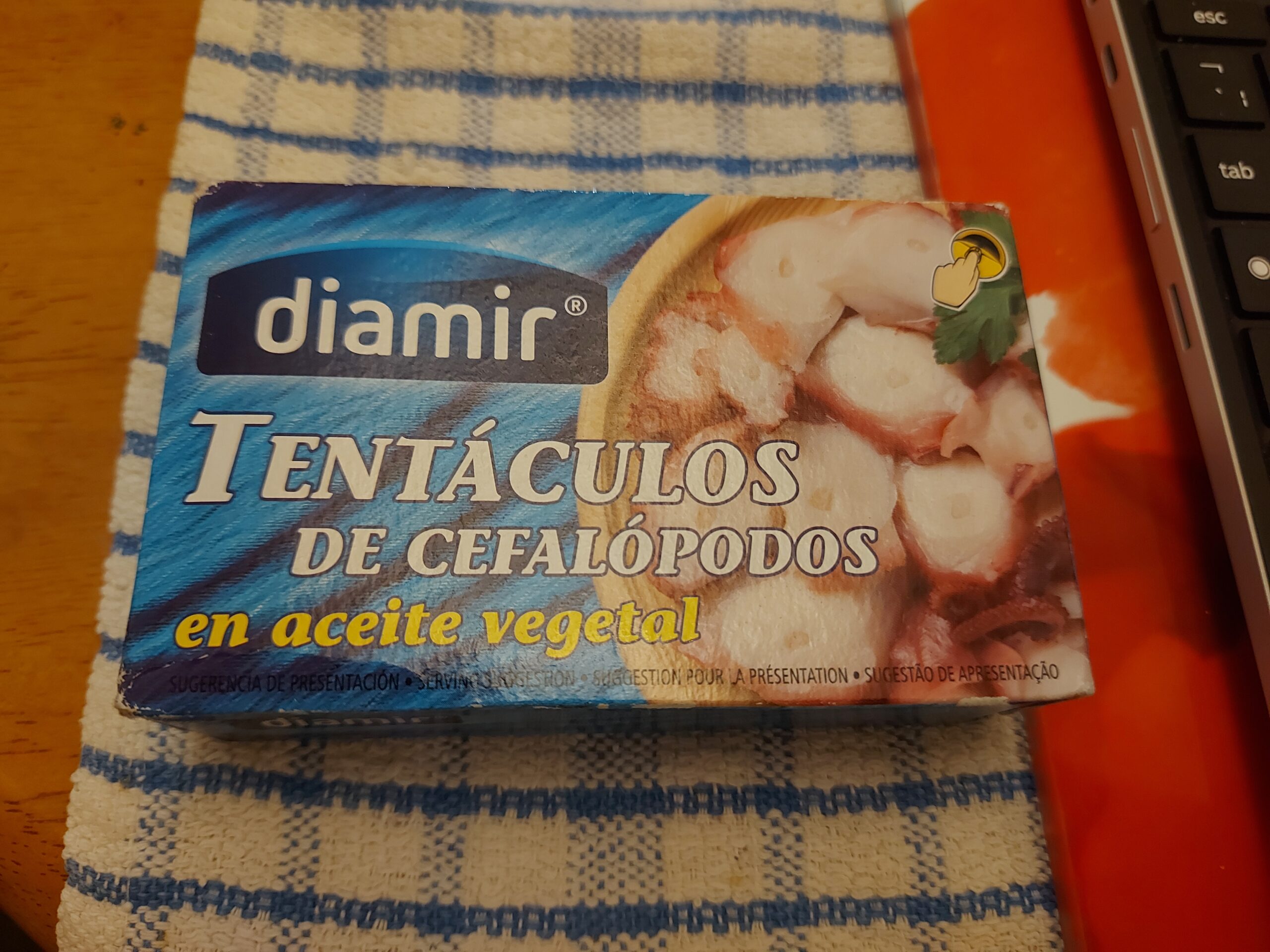 Cephalopod tentacles in Vegetable oil